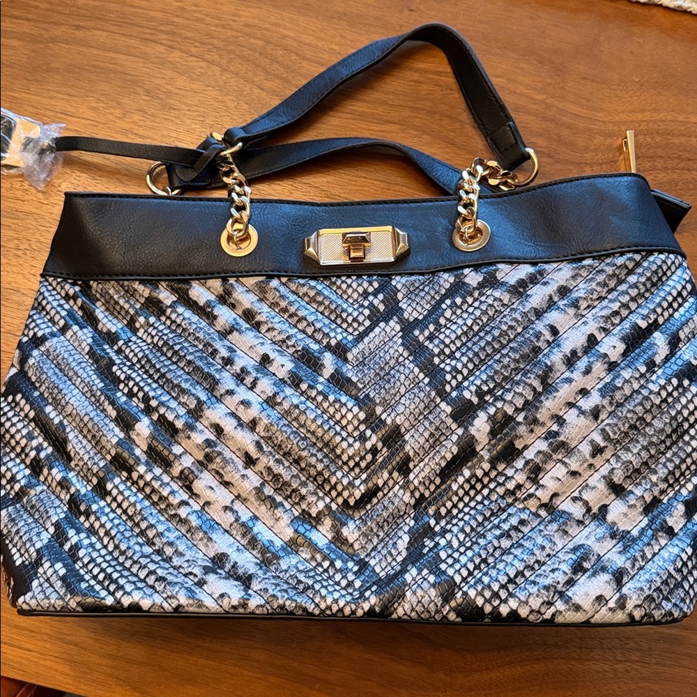New ALDO snake print purse